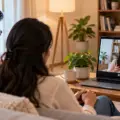 Online Relationship Counselling: How It Works, What to Expect and Who It Can Help